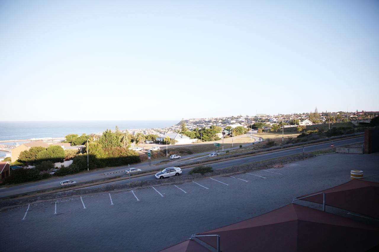 View At The Bay 4 Apartment Mossel Bay Bagian luar foto